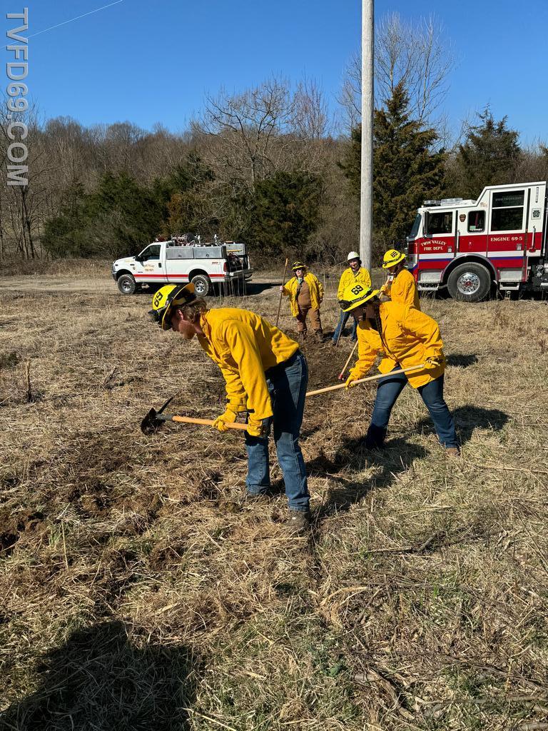 Kelly Loop Firefighting Twin Valley Fire Department - Chester County, Station 69