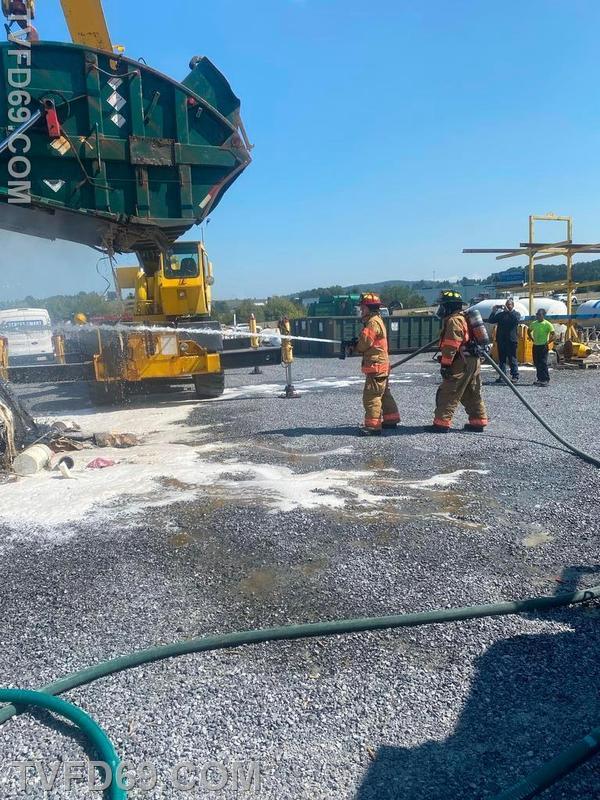 Trash truck fire in Caernarvon 